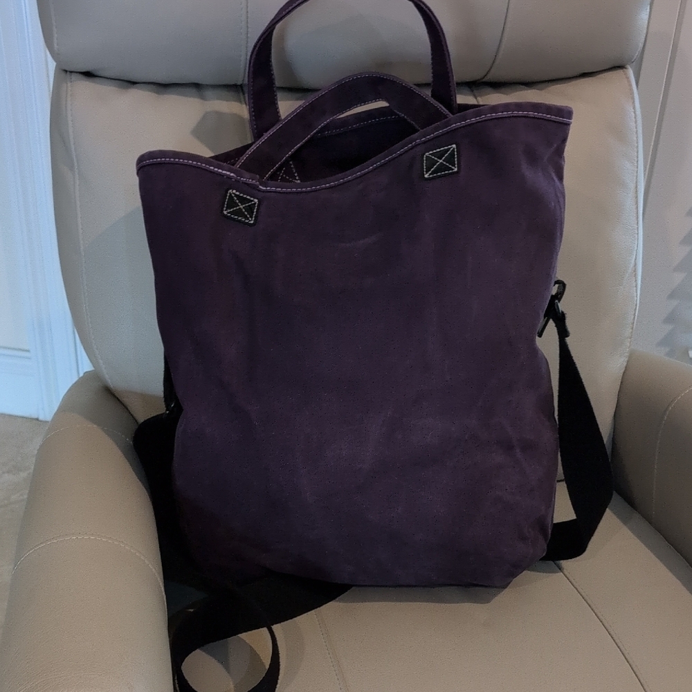 Marc Jacobs Deep Purple Tote with Black Strap - Picture 3 of 12